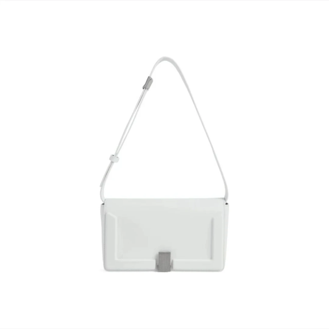 全新未使用 CHARLES & KEITH 白色单肩包/30043/姐妹花