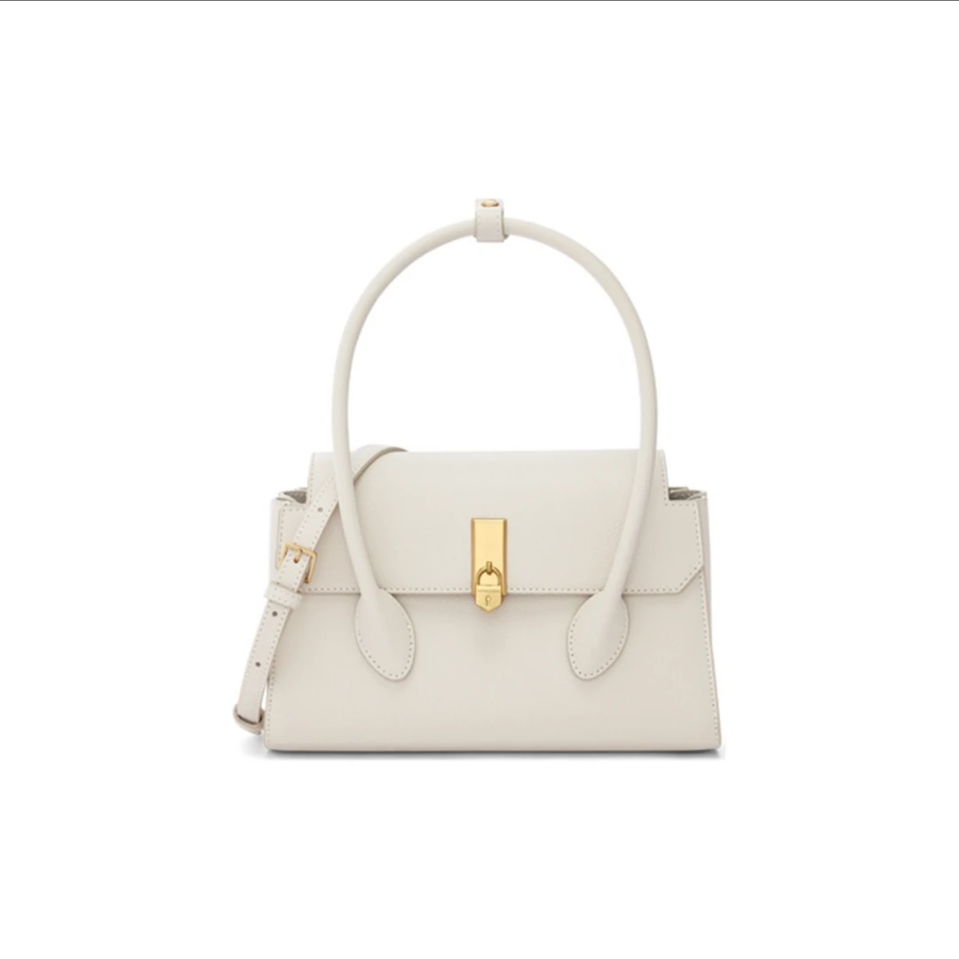 全新未使用 CHARLES & KEITH 白色单肩包/30066/姐妹花