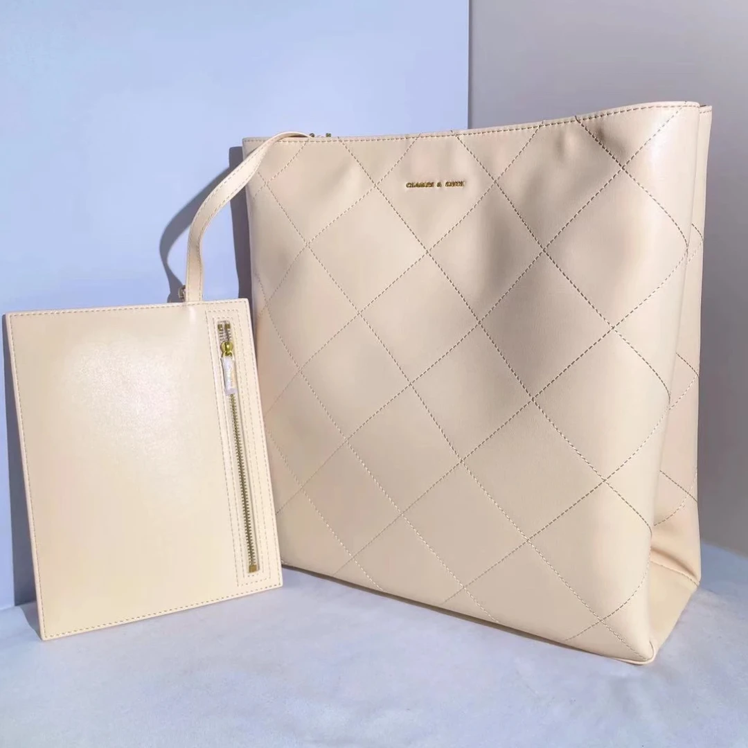 全新未使用 CHARLES & KEITH 奶白色托特包/30443/姐妹花