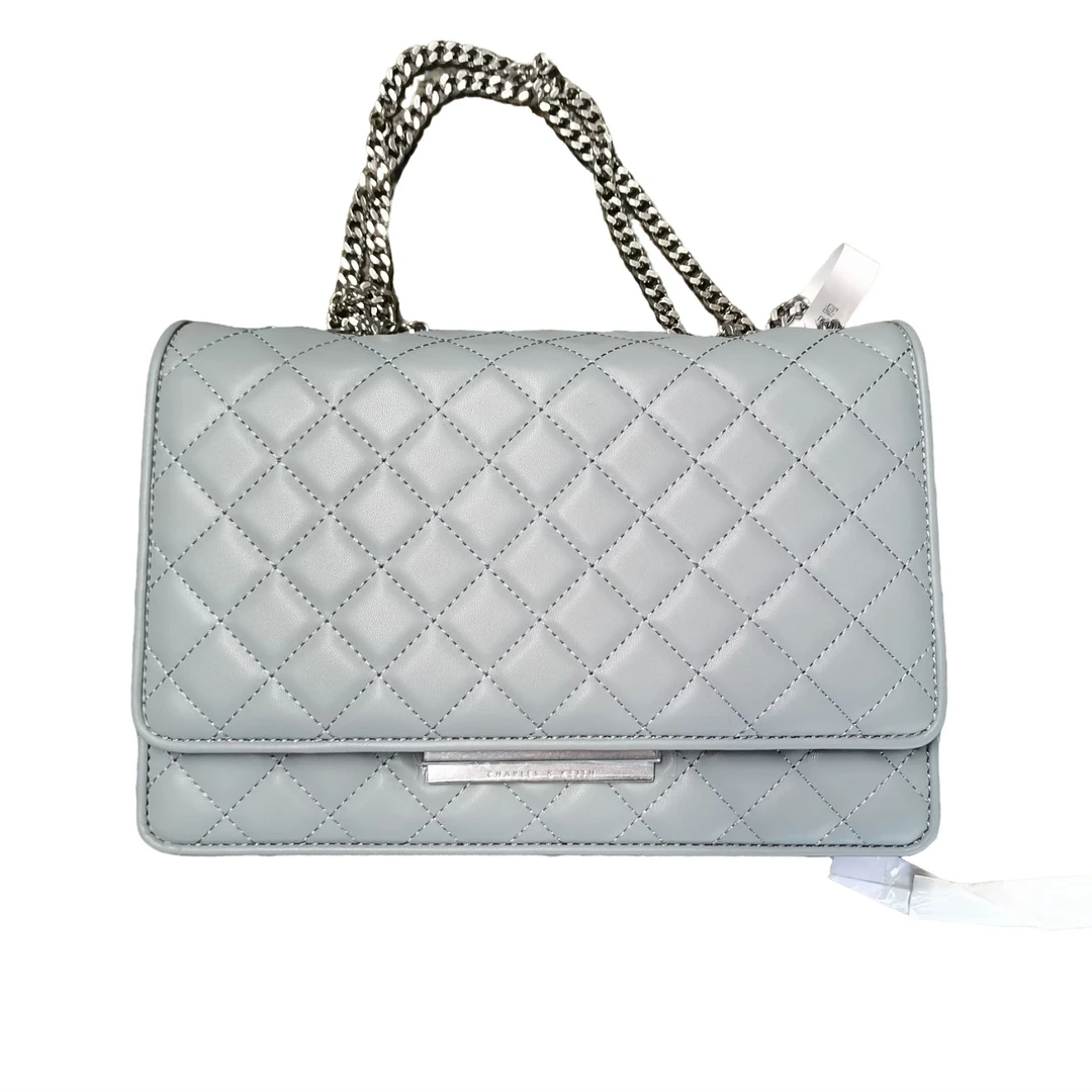 全新未使用 CHARLES & KEITH 浅蓝色单肩链条包/30288/姐妹花