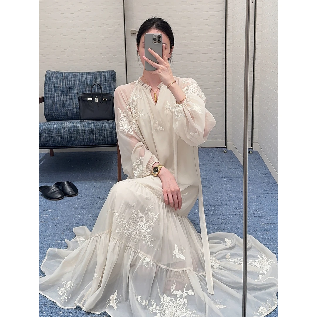 Zwinnie/詹维尼【刺绣系列 白牡丹慵懒版】设计感连衣裙 GYS202427