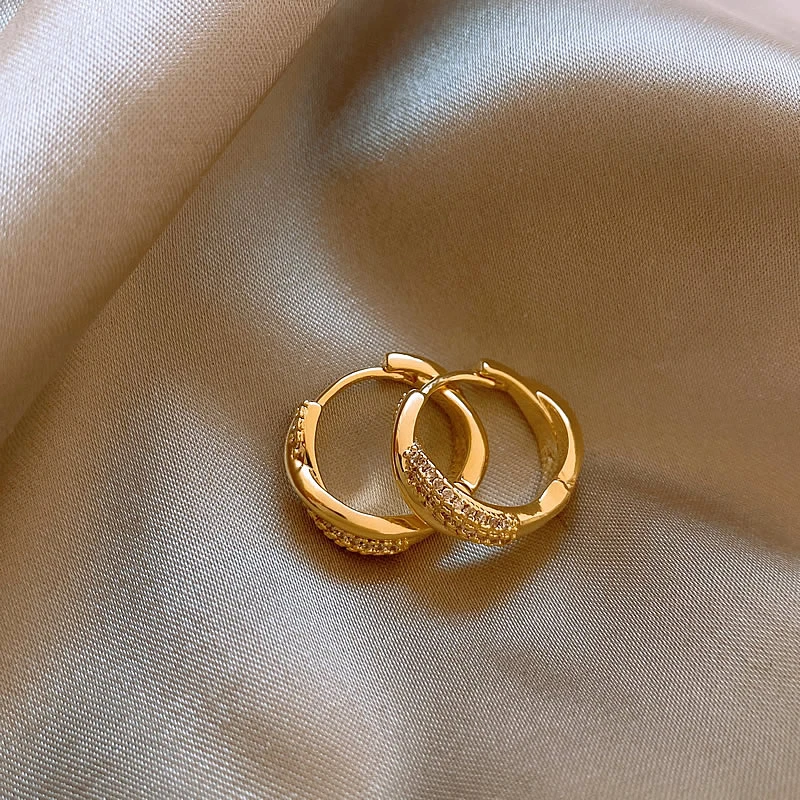 铜合金耳饰 金色满锆小耳圈女小众设计耳环精致耳钉日常通勤耳饰