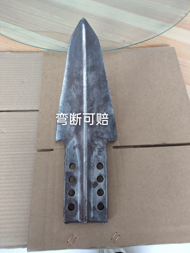 旋耕机中间犁锻钢材质通用款开沟犁铧中间犁体分土犁下土犁犁尖