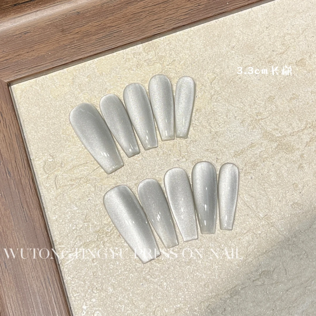 《白色裸色瓷白娃娃》高质感镜面美甲猫眼爆闪纯手工穿戴甲玻璃珠