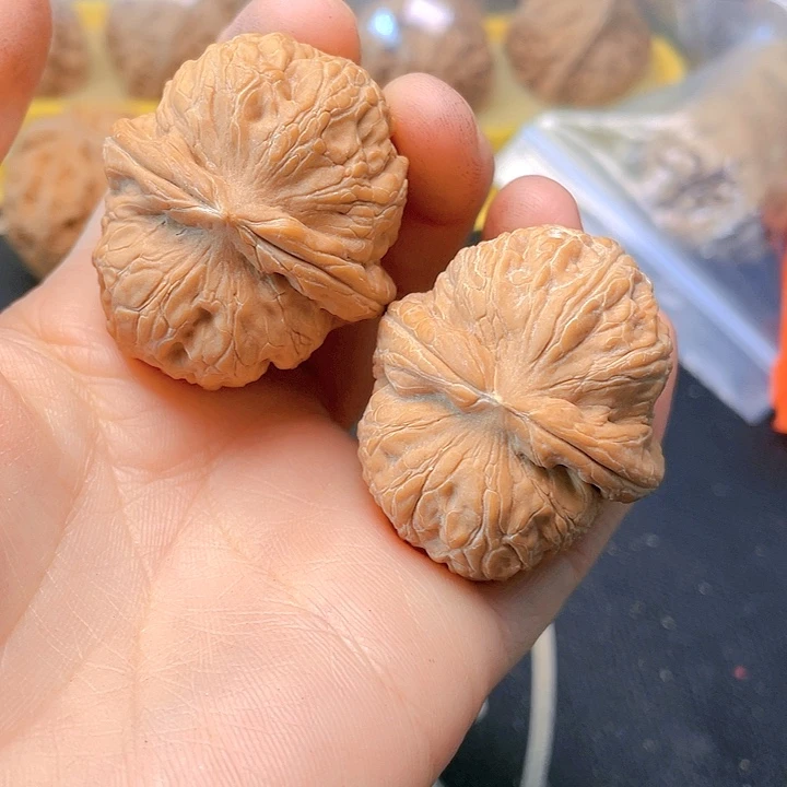 文玩核桃吊坠平谷元宝