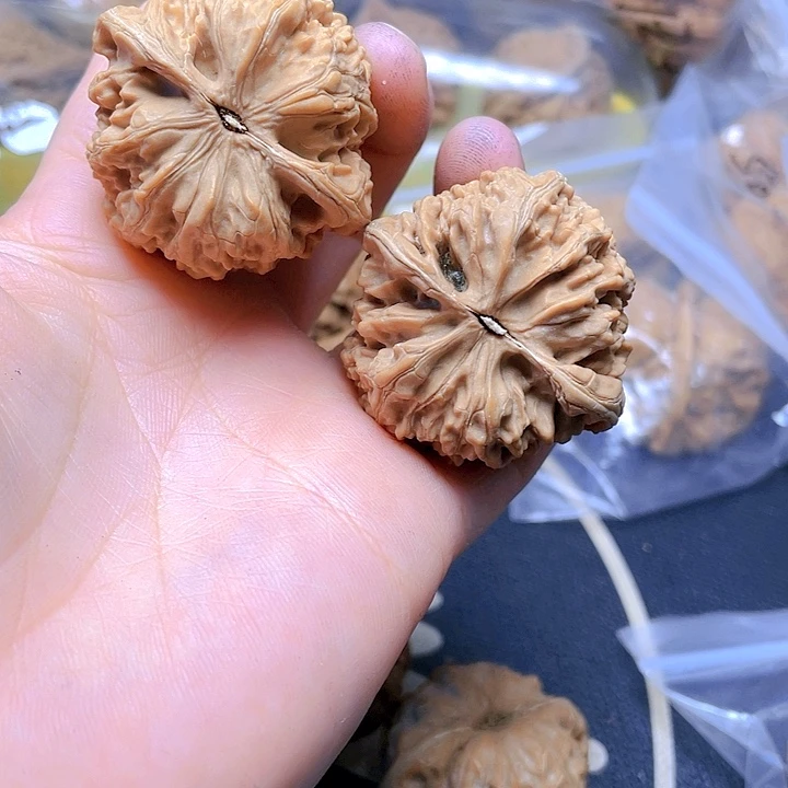 文玩核桃吊坠*️****黄家正圆