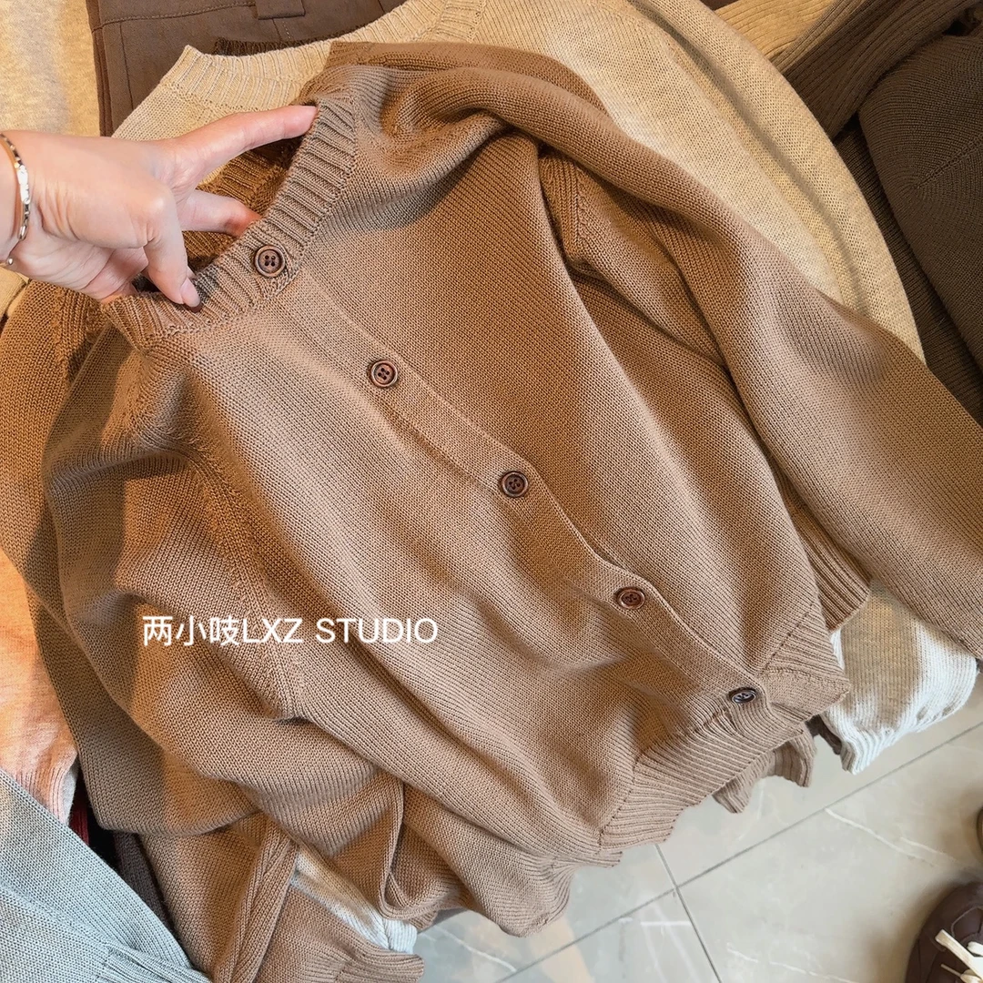 两小吱《秋咖奶冻》秋冬法式针织开衫女通勤简约保暖外套