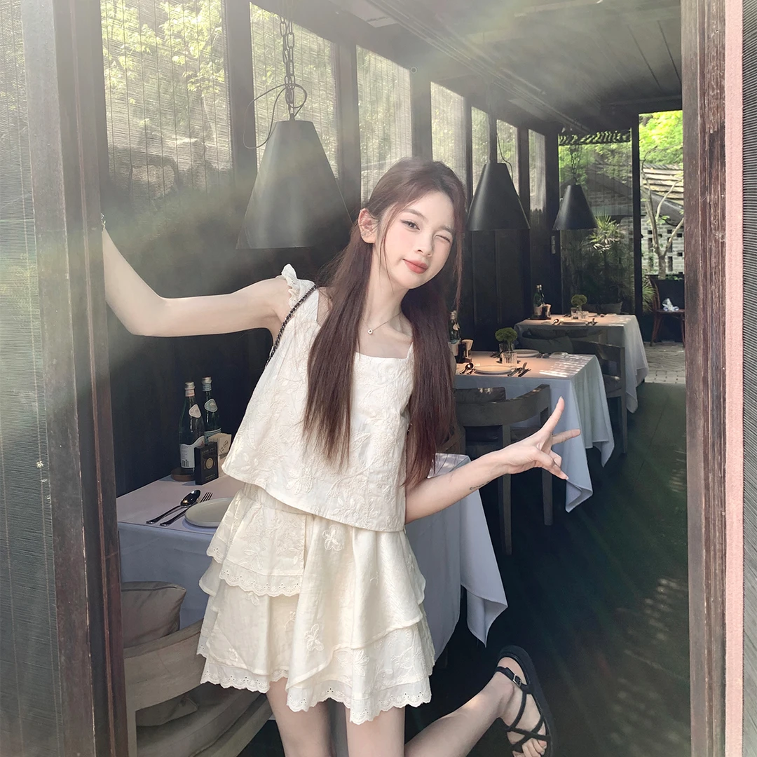 Zzhen【夏日可露丽】重工提花刺绣小衫+不规则蓬蓬裙DTZ379！