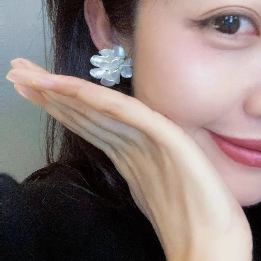 非金属亚克力耳饰 【N·COU】23春新款时尚耳环-DY3015热力感