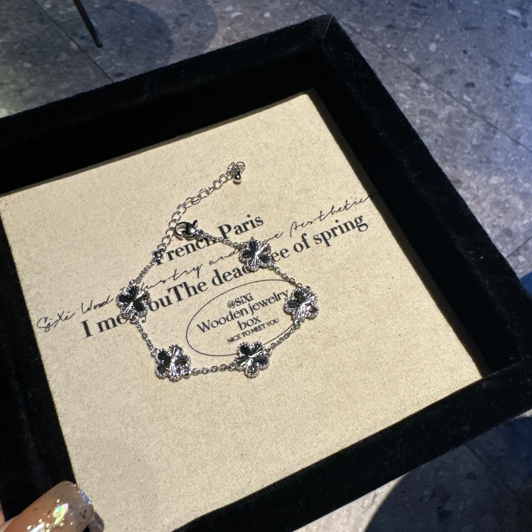 铜合金手链 2024年新款银色五花手链百搭女士轻奢小众高级感