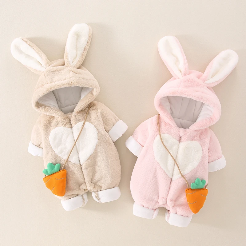 婴儿衣服新品加绒哈衣可爱兔子毛毛衣男女宝宝连体衣2024冬季爬服