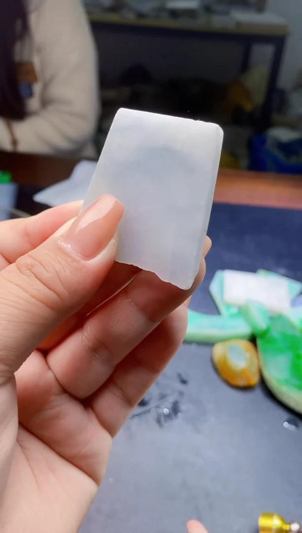 【闪购商品】翡翠挂件未镶嵌128