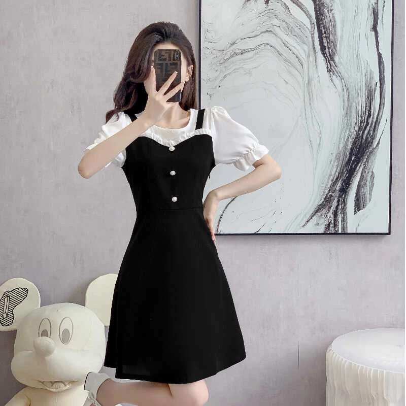 赫本风连衣裙显瘦气质小个子小黑裙夏季法式收腰泡泡袖拼接A字裙