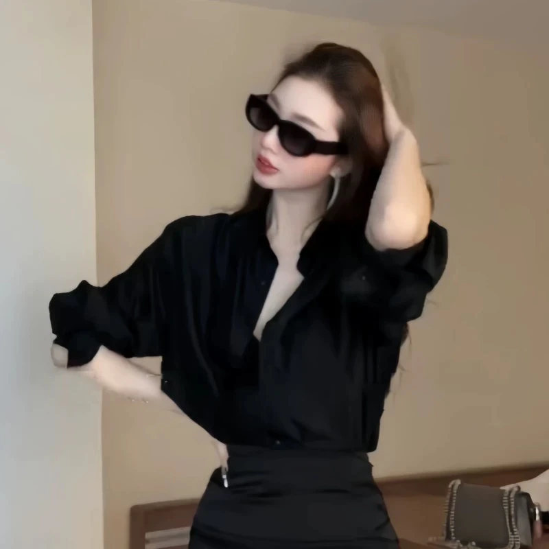 缎面V领衬衫上衣气质设计感长袖衬衣