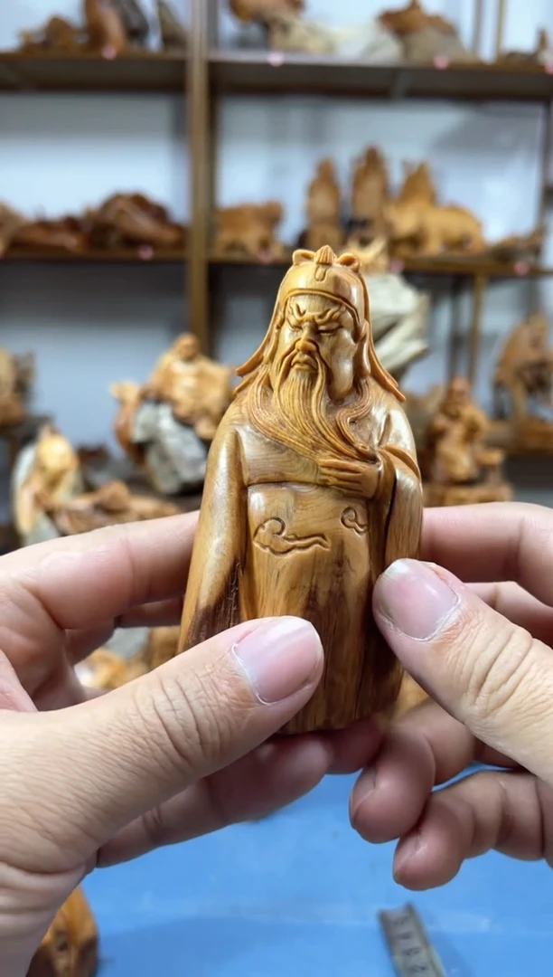 【闪购商品】崖柏根雕1