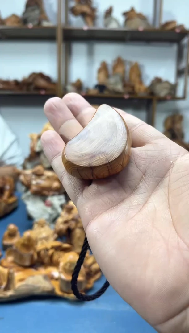【闪购商品】崖柏根雕1