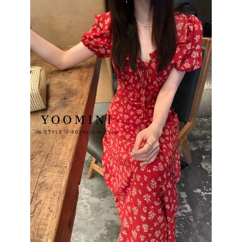 复古法式红色连衣裙新款夏季气质收腰显瘦碎花2025长裙裙子