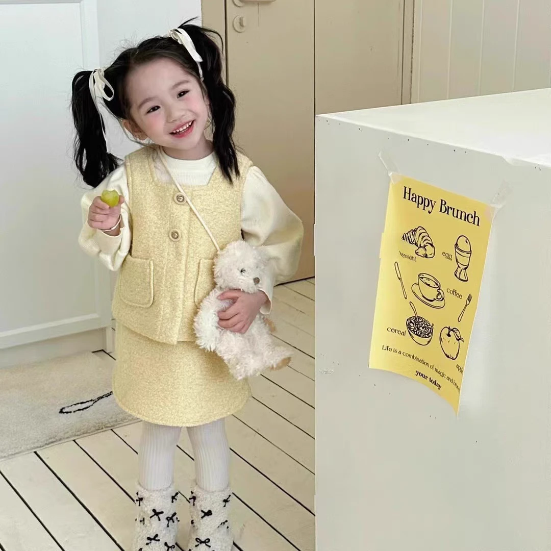 2024新款小香风韩国童装女童套装秋冬款黄色儿童洋气马甲短裙冬装