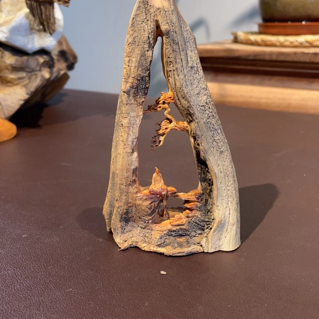 【闪购商品】崖柏根雕梧**木