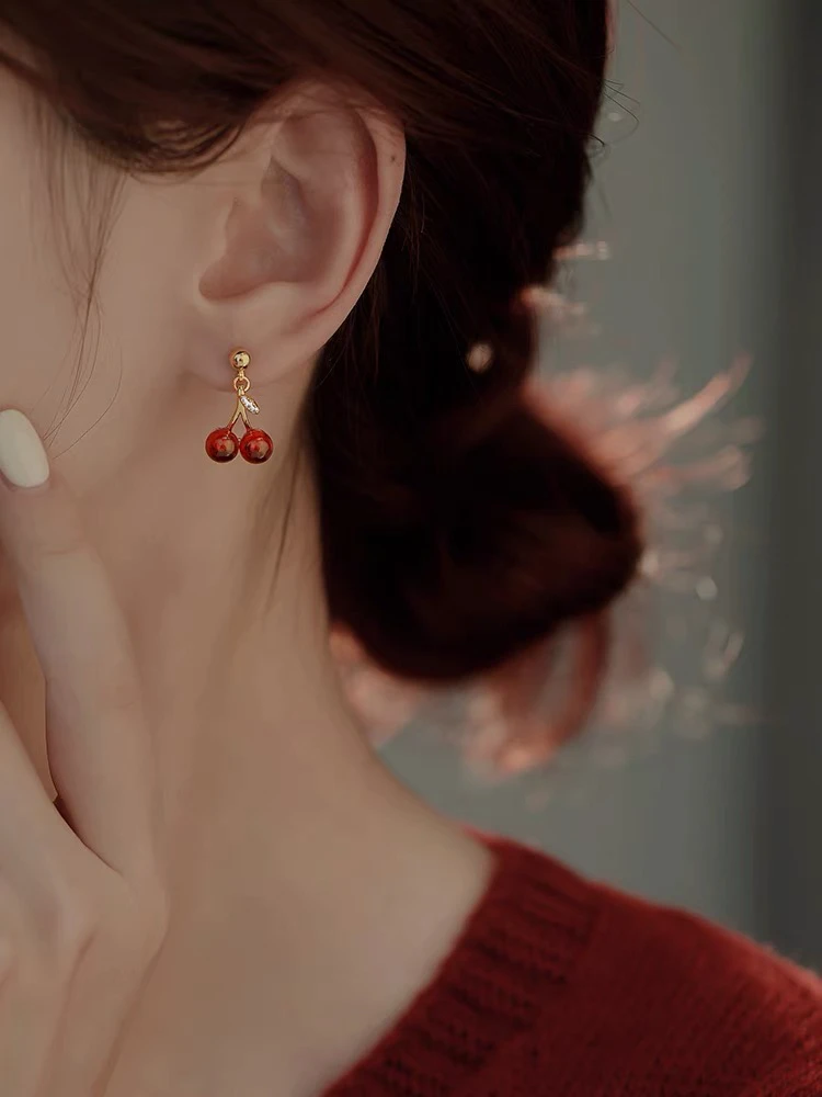 铜合金耳饰 新款轻奢耳环石榴红樱桃耳坠高级感蚊香盘耳夹无耳洞