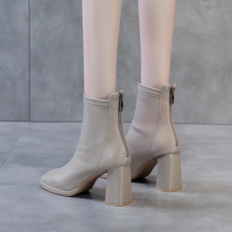 网红秋冬新款真皮短靴英伦风方头粗跟洋气弹力瘦瘦靴女增高跟女靴