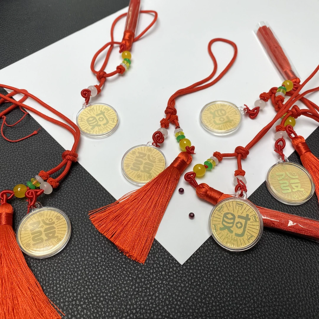 「戴琴珠宝」YZ3190-足金车挂加一粒石榴石（多样性发其一）