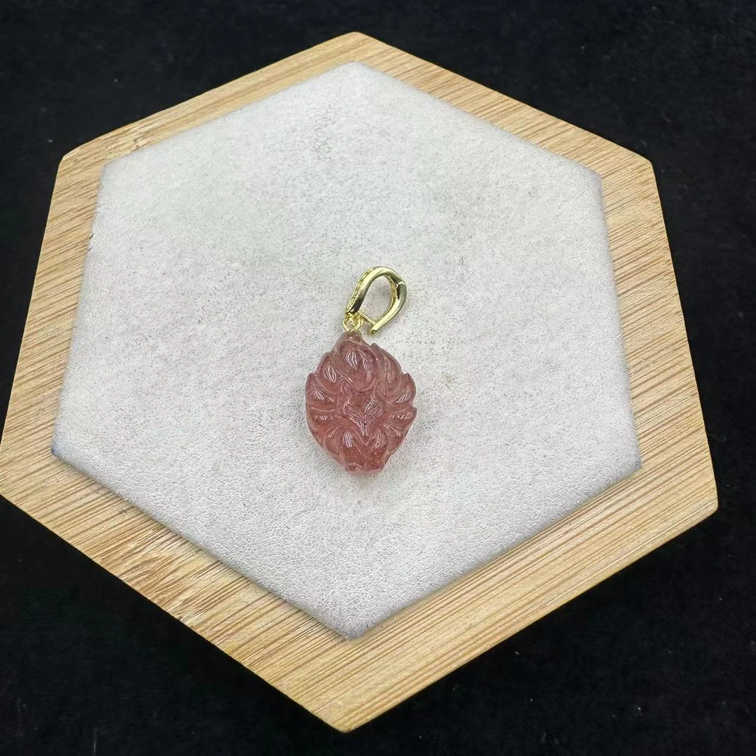 「戴琴珠宝」FG6573-粉草莓晶九尾狐银镶吊坠（多样性发货）