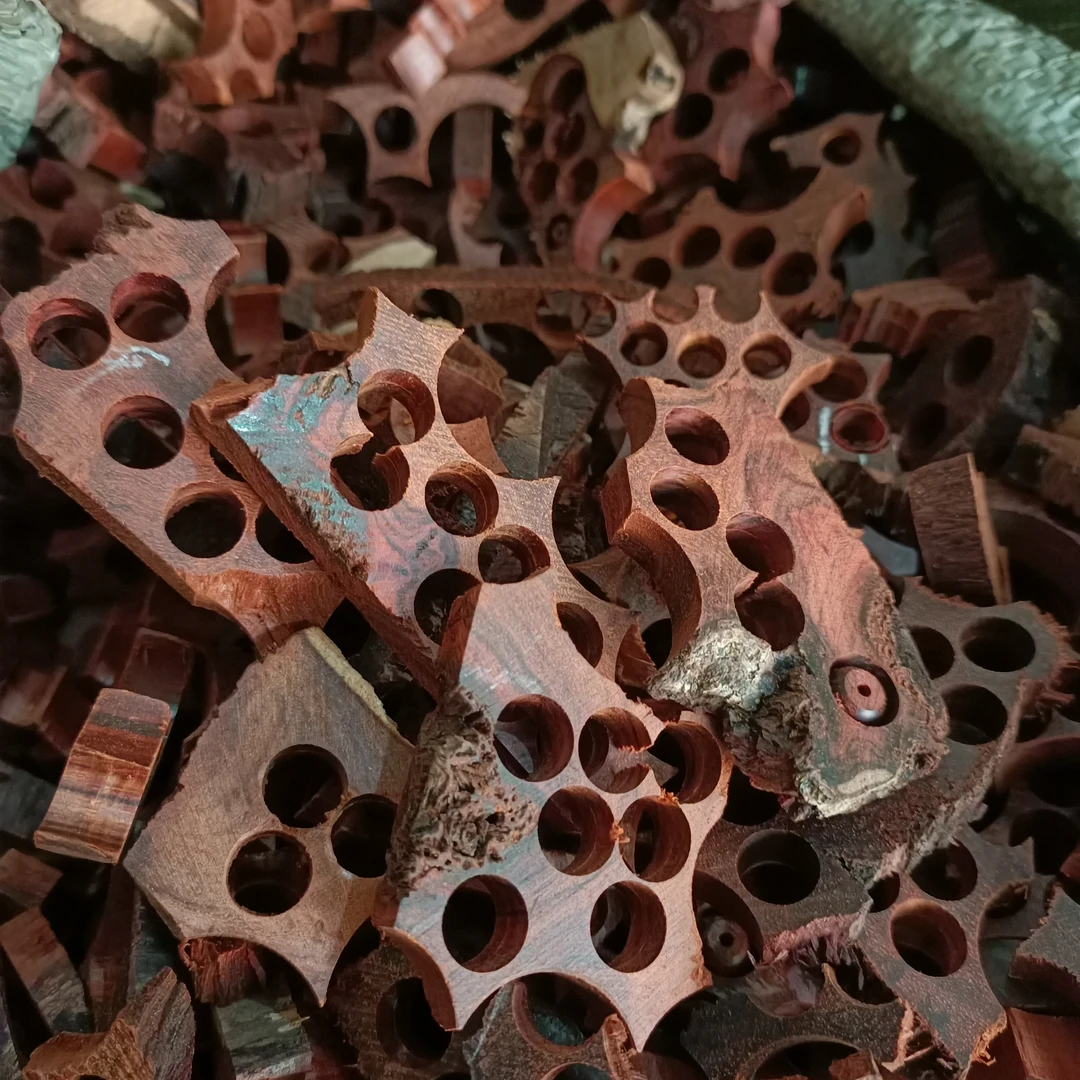 印度小叶紫檀熏料，珠子饼碎料，檀香味很浓的