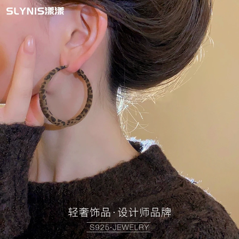 铜合金耳饰 【雅丹风豹纹耳圈】2024秋冬百搭设计师简约耳饰礼物#85