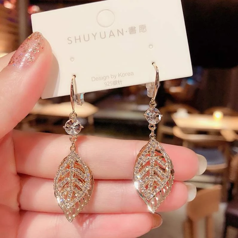 铜合金合成锆石耳饰 #55镂空叶子耳钩S925针轻奢满钻小众简约时尚