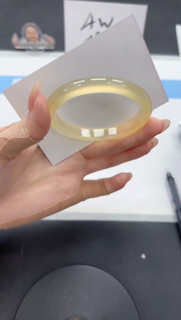 【闪购商品】石英质玉手镯未镶嵌A68-56.6