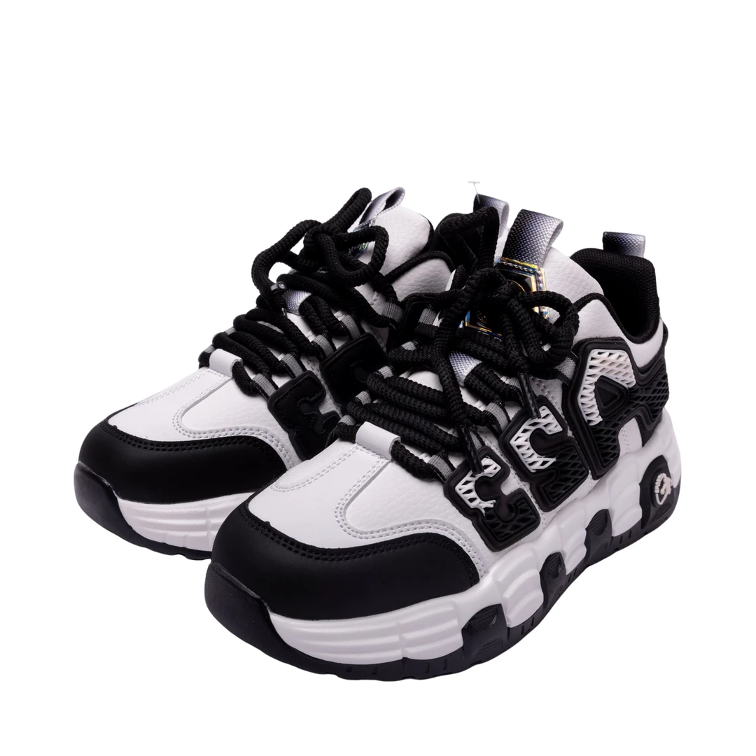 2025秋冬新款小白鞋百搭时尚透气潮流厚底公务鞋板鞋情侣鞋花生鞋