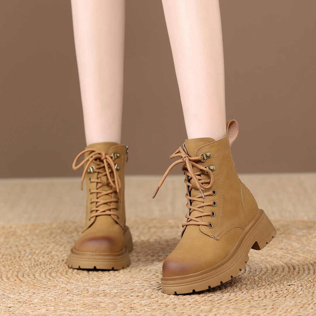 高帮马丁靴女士英伦风靴子2024秋冬季款短靴厚底防滑软底大黄靴子