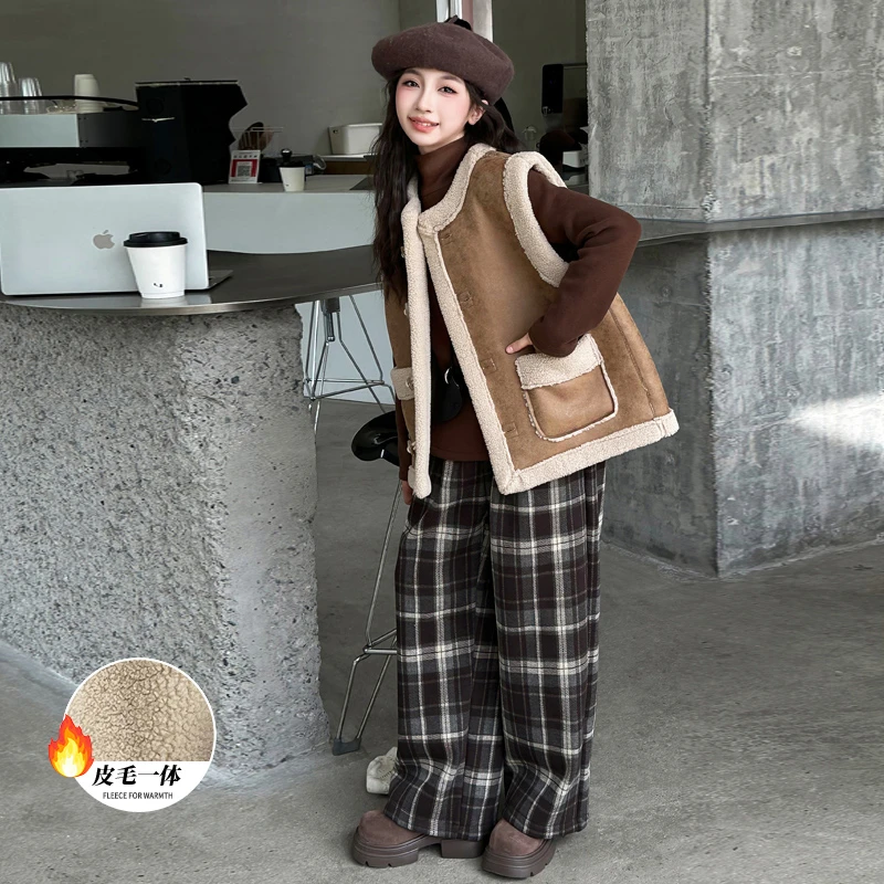 女童洋气套装2024冬季新款中大童打底衫皮毛一体马甲格子裤三件套