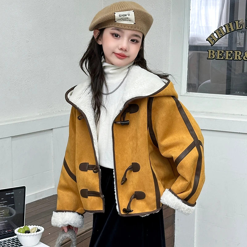 女童秋冬季皮毛一体外套女童加绒外套女宝宝牛角扣短款连帽棉衣潮