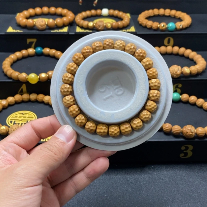 【闪购商品】猴头核桃吊坠奶酪 石 10