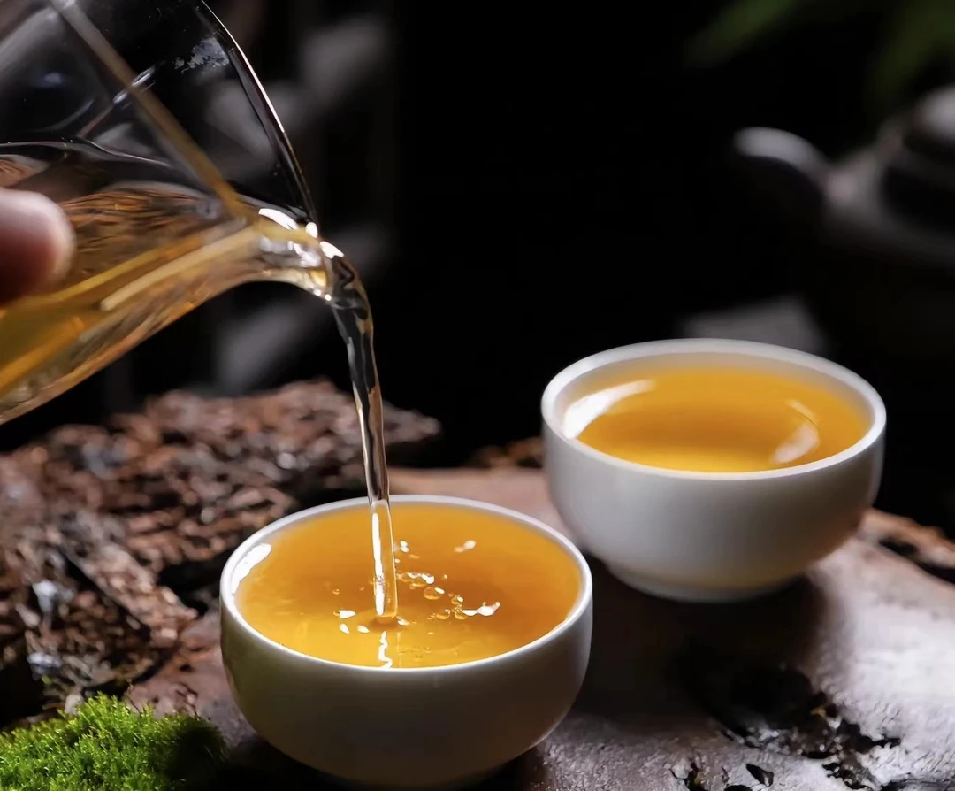 7饼 云南普洱茶 普洱生茶357g/饼