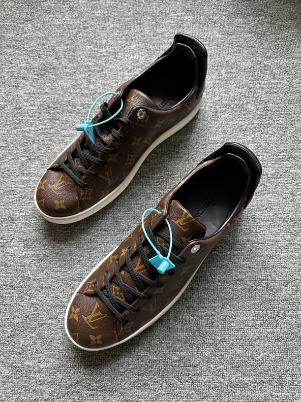 全新未使用 LouisVuitton/路易威登 45码 LV 棕色老花男士板鞋