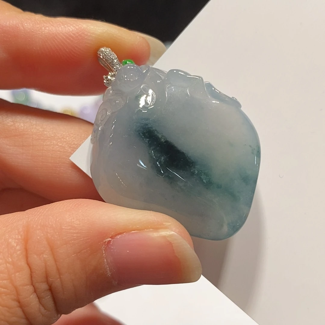 【闪购商品】翡翠颈饰18K金镶嵌吊坠