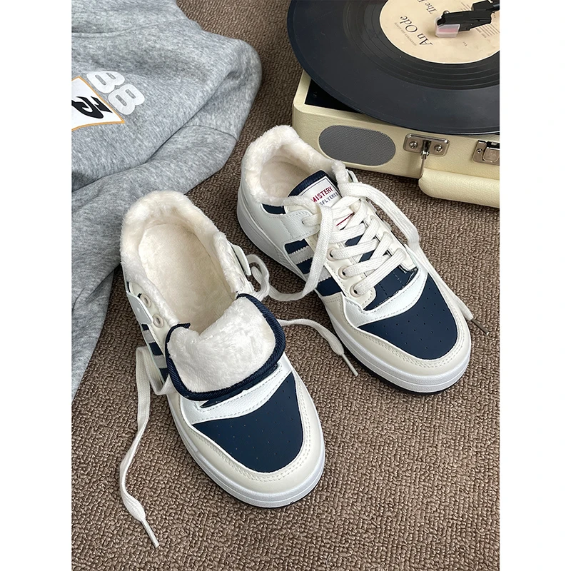 白藏蓝加绒休闲板鞋男原宿风加厚保暖小白鞋冬季新款学生休闲鞋男