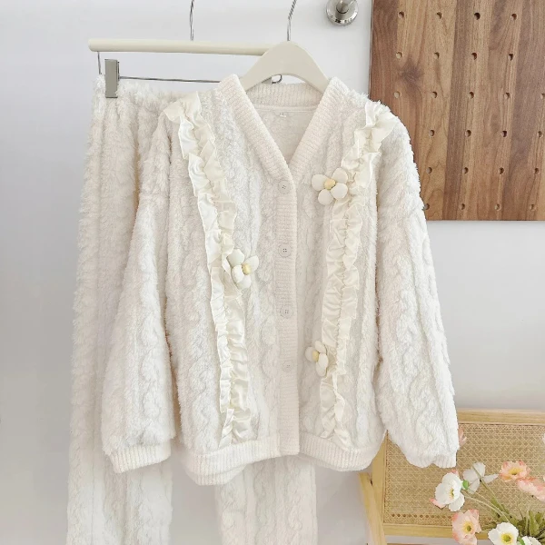 珊瑚绒睡衣女秋冬季2025新款加厚加绒可爱冬天可外穿法兰绒家居服