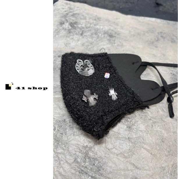 A448 克克黑色毛绒口罩