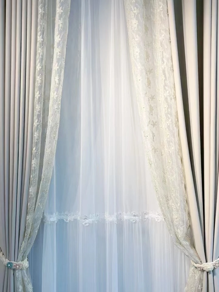 B241奶茶色法式风布纱拼接高端窗帘