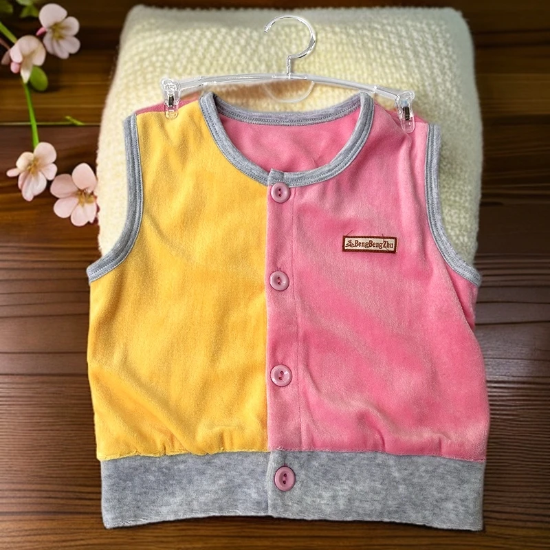 婴儿宝宝外套水晶绒马甲保暖秋冬季上衣亲肤可爱萌萌