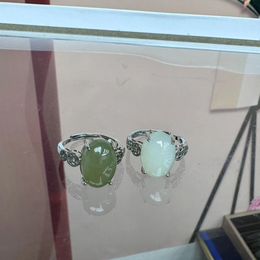 精品和田玉戒指 多样性发货 颜色微差 拍一发一