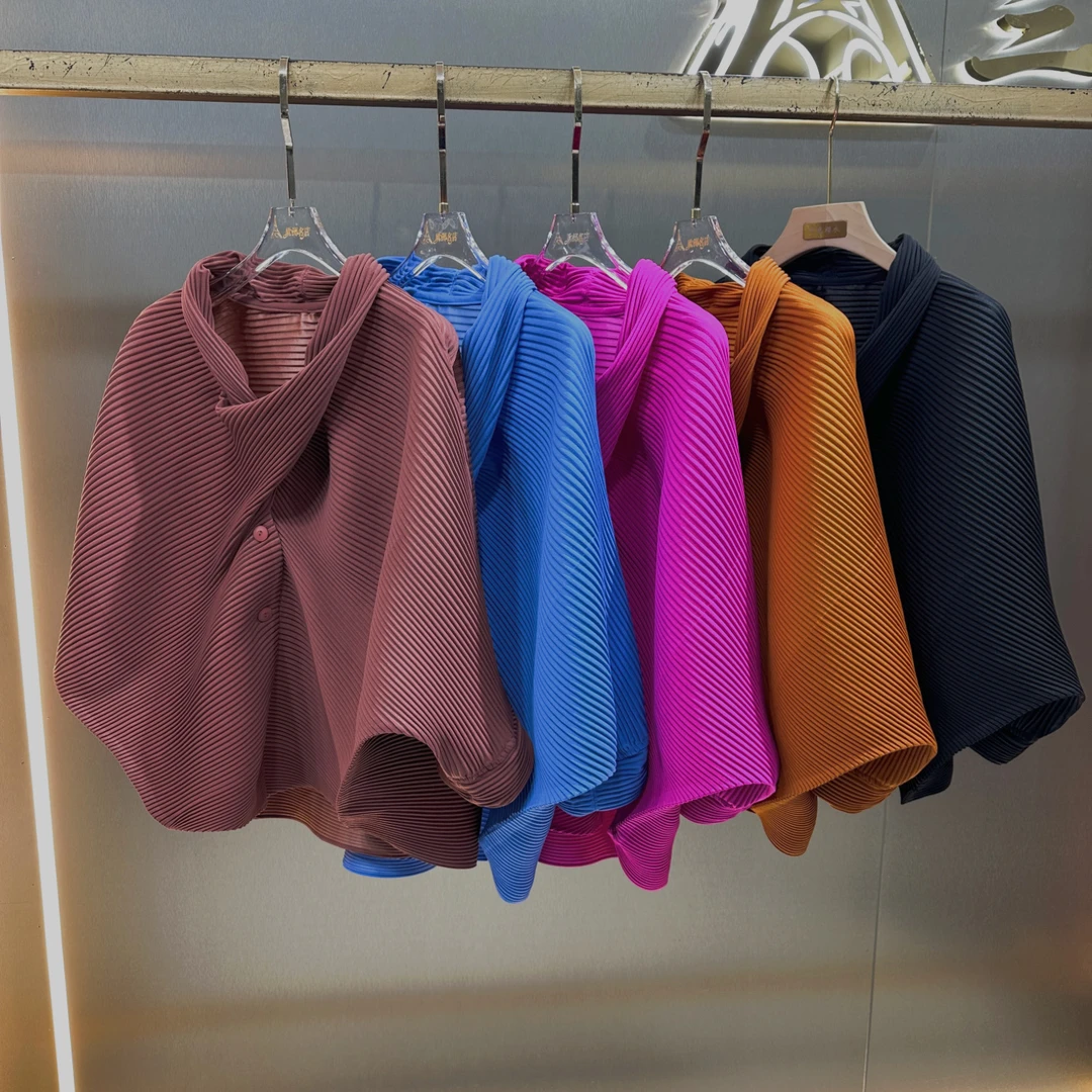 三宅褶皱2024秋季新款粗牙签褶百搭宽松显瘦交叉领上衣