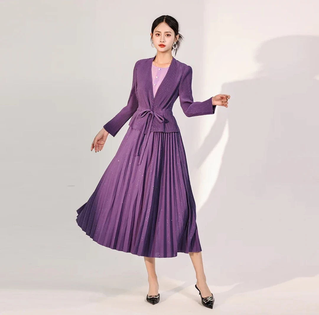 三宅褶皱2024秋季新款温柔风假两件系带带细闪连衣裙收腰百褶裙