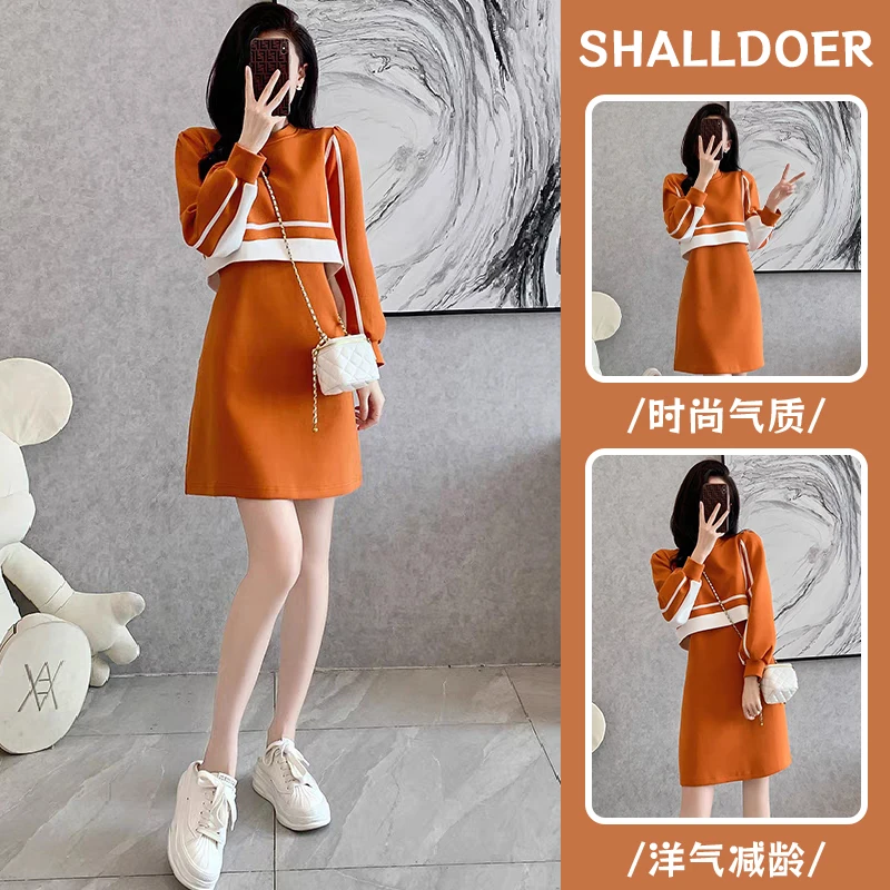 高级感长袖连衣裙女2025春秋新款假两件条纹拼接气质显瘦卫衣裙子