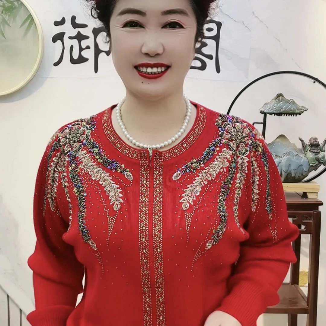 重工凤尾图定位新版太太衫中老年妈妈装气质洋气时尚百搭宽松精品