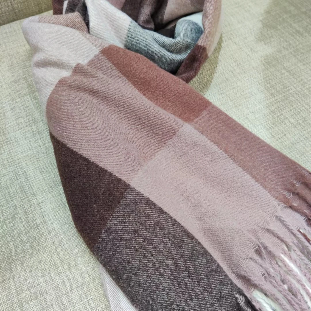 哎呦家13184复古咖啡格子围巾70x200cm